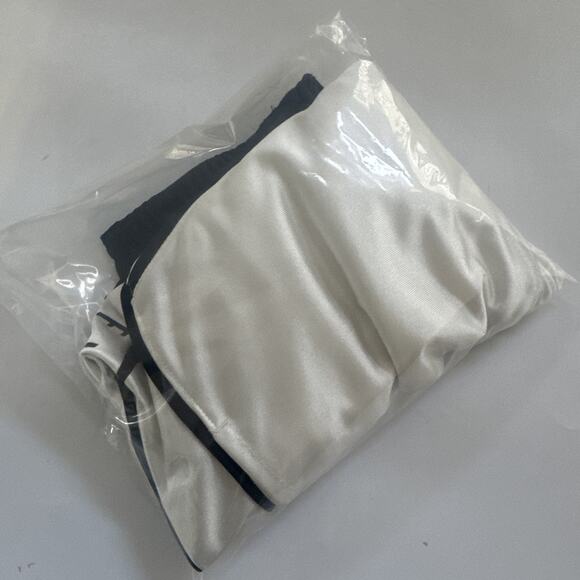 Vintage Nike Fly Crossover Basketball Shorts SHINY White Training Retro Y2K - Picture 10 of 10